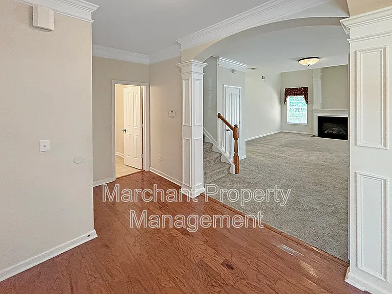 304 Horsepen Way — Photo 4
