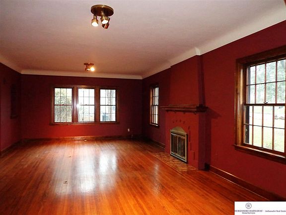 4th image of 1321 S 78th Ave