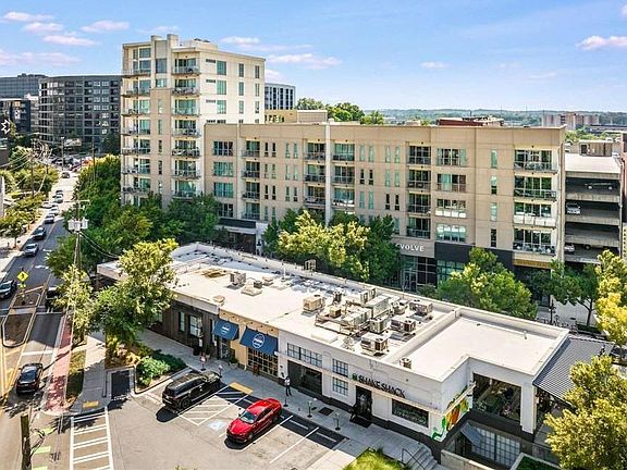 3rd image of 1100 Howell Mill Rd #411