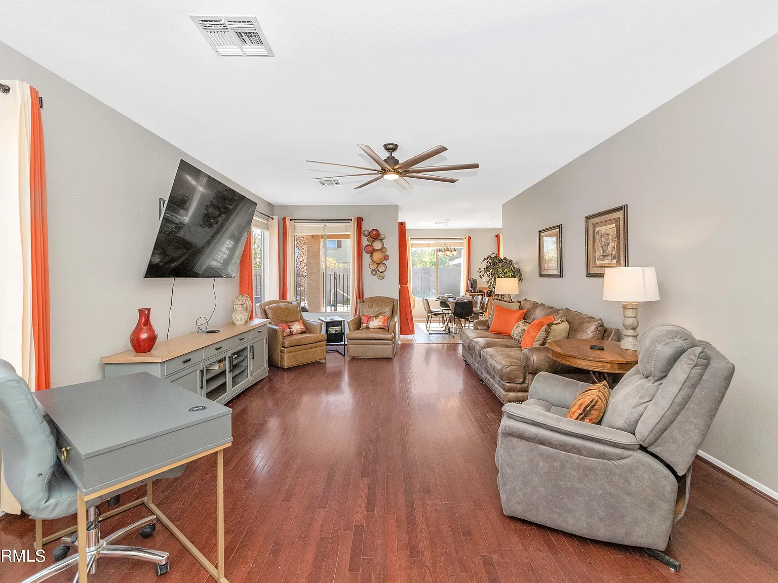 4 bed, 3.0 bath, 1892 sqft, $3,950 — Photo 3