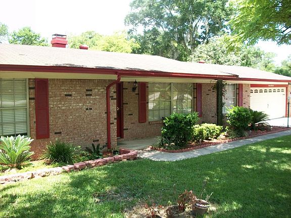 3rd image of 1600 Cellar Cir