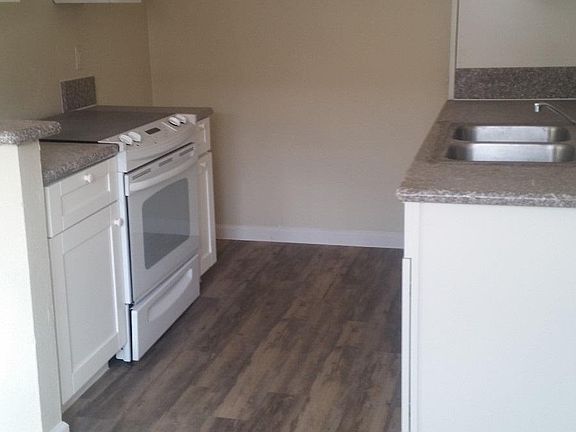 Kitchen Hardwood Floor 
