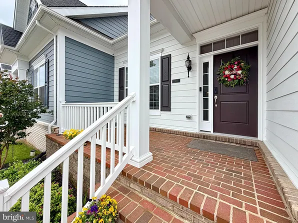 306 Buckeye Cir, La Plata, MD 20646