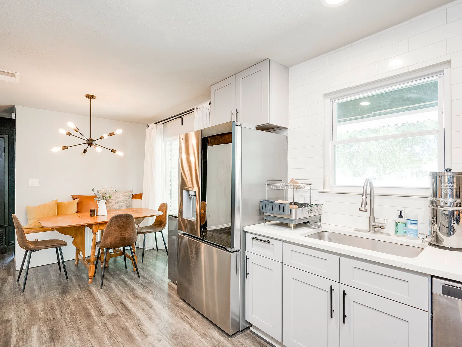 3 bed, 1868 sqft, $4,200 — Photo 4