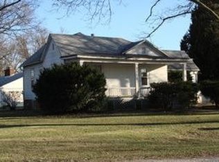 210 N Vorcey St, Tolono, IL