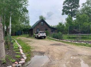 1420 Foot Bridge Rd, Hubertus, WI 53033