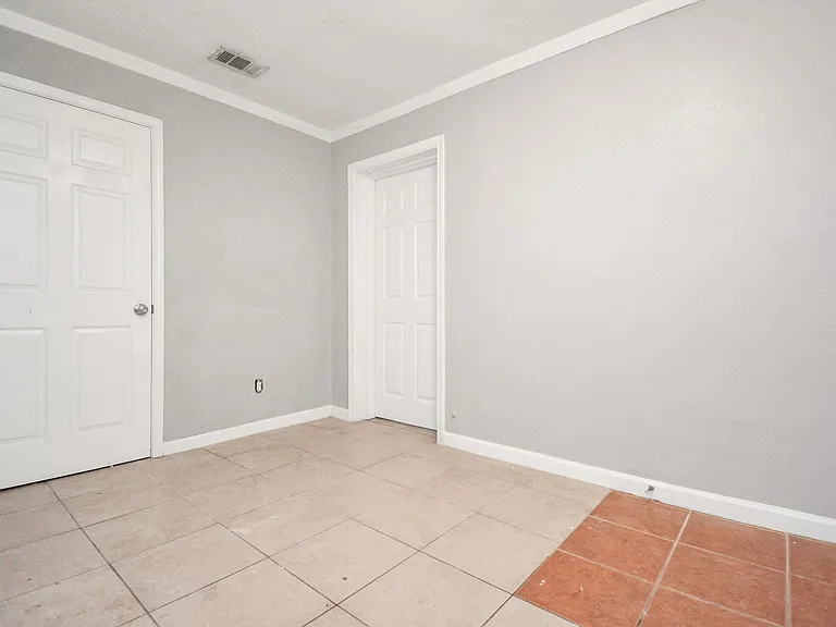 8622 Elbert St #B — Photo 15