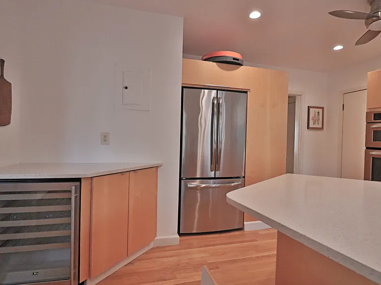 141 Beaconsfield Rd #3 — Photo 28
