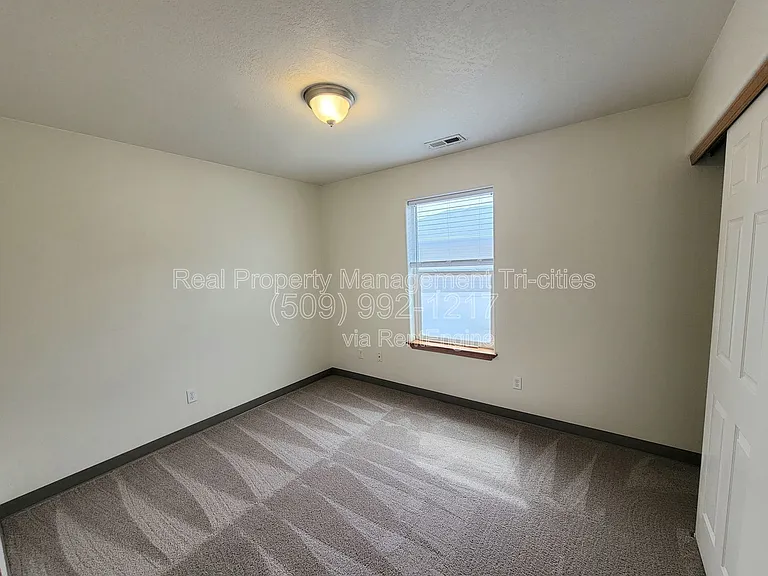 6321 Thistledown Dr — Photo 10