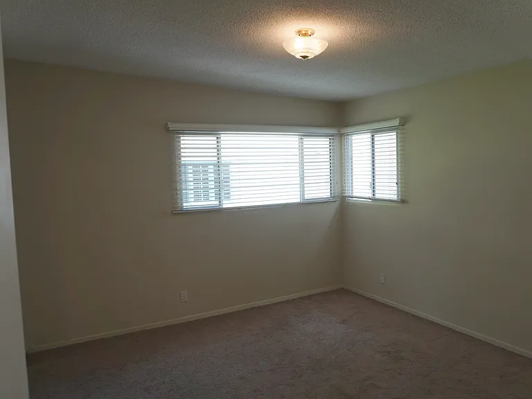 11628 Mayfield Ave #11 — Photo 4