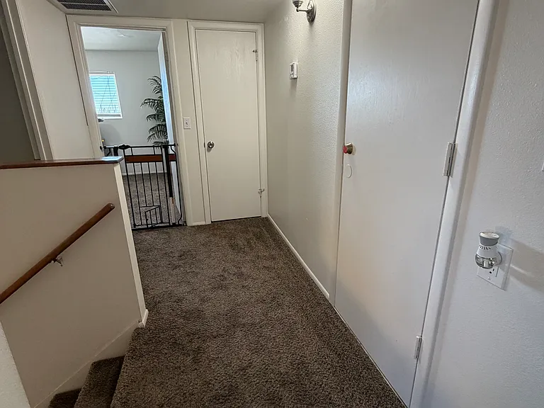 121 E 14th Pl #2 — Photo 8