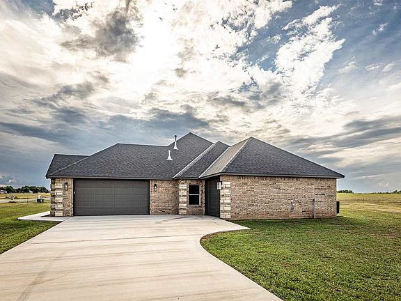 3rd image of 280 Mountain Ridge Pl