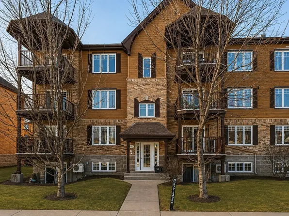 660 Rue Forbes #2, Vaudreuil Dorion, QC J7V 0M3