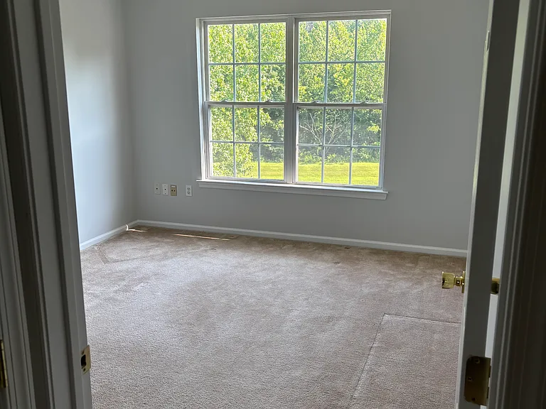 173 Westbrook Dr — Photo 33