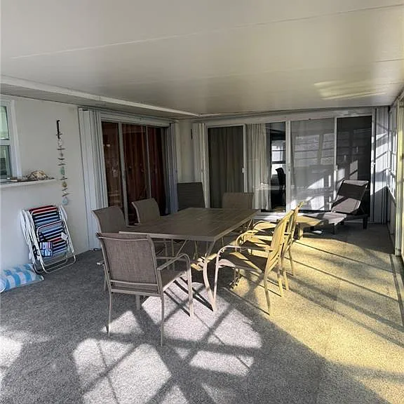 154 SE Selva Ct — Photo 24