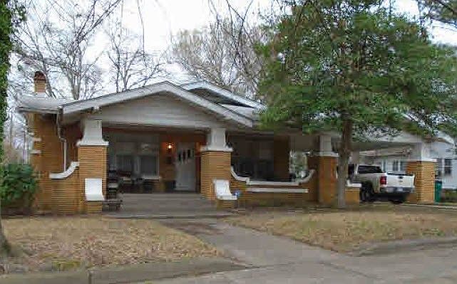 1st image of 502 Mahony St
