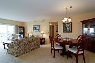 Living Room / Dining Room