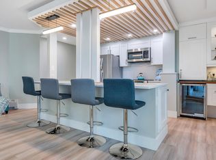 1480 Foster St #402, White Rock, BC