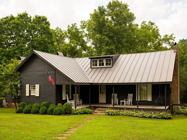 1130 Maple Valley Rd, Cmbrlnd Frnce, TN 37051