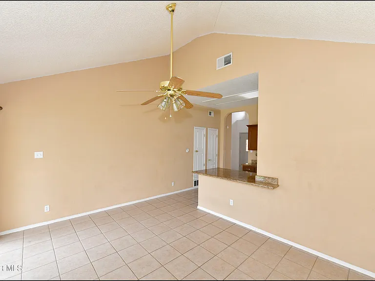 7737 Plaza Azul Rd — Photo 18