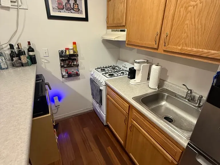 628 S 18th St #1 — Photo 11