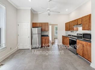 8753 Signal Hill Rd APT 1, Manassas, VA 20110