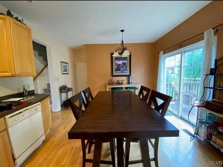 5607 Spring Ridge Dr W — Photo 10