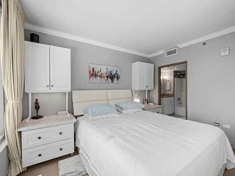 425 W Beech St #854 — Photo 18
