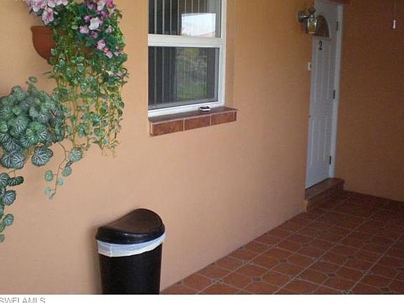 5th image of 214 SW 47th Ter #12