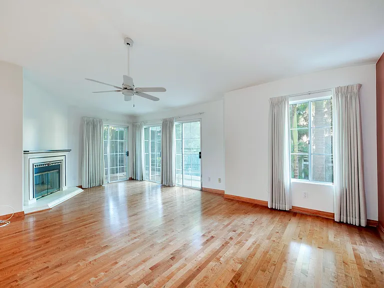 5105 Renaissance Ave — Photo 19