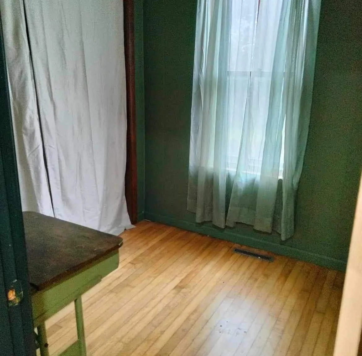 Charming 5+2 Home with Modern Updates. — Photo 4