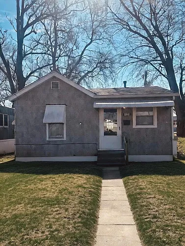 120 Lakeside Ave Photo 1