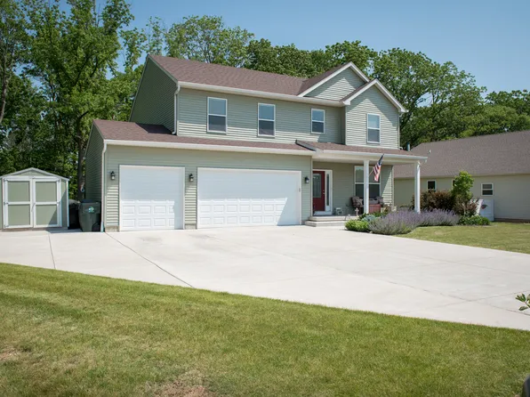 2112 Laurie Ln, Twin Lakes, WI 53181