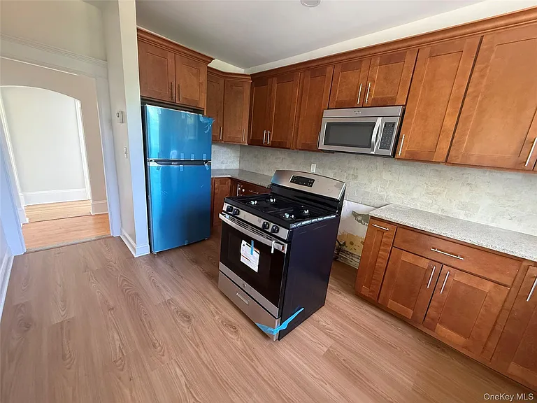 632 Middle Neck Rd #2 — Photo 5