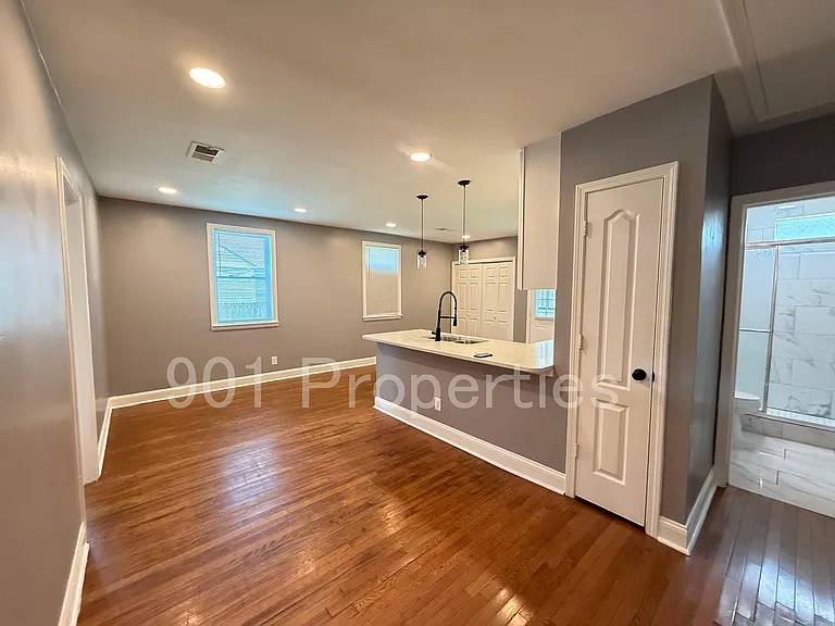 1096 McEvers Rd — Photo 6