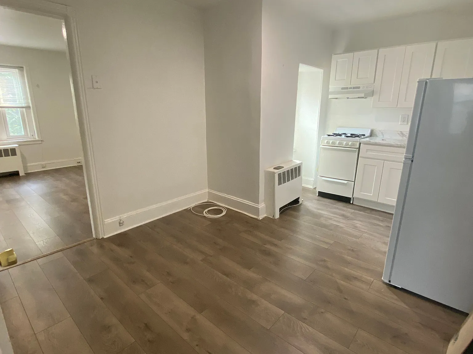 Studio, $1,050 — Photo 4