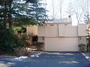 3617 Devilwood Ct, Fairfax, VA 22030