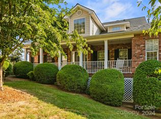 644 High Quarry Rd, Hendersonville, NC 28791