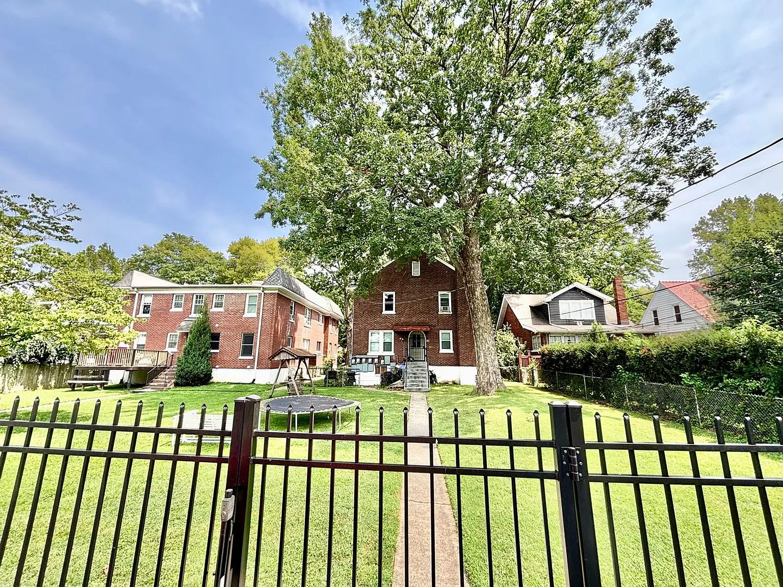 4306 Southern Parkway - Spacious 2 Bedroom Apartments in South Louisville — Photo 2