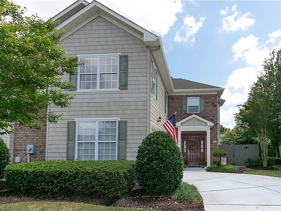 2nd image of 3981 Cromwell Park Dr