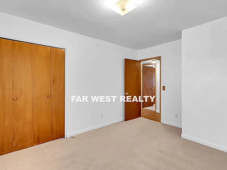 428 Stewart Cir — Photo 19