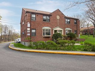 5787 246th Cres, Douglaston, NY 11362