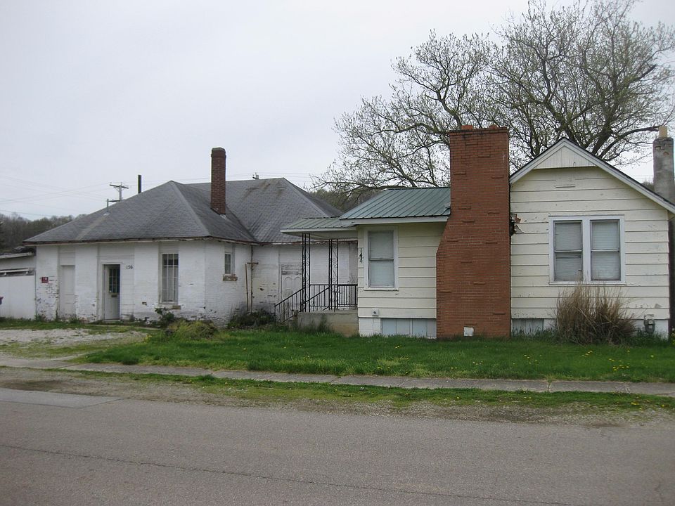 1st image of 156 N Sugar St