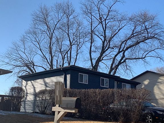 3rd image of 9035 Grand Ave