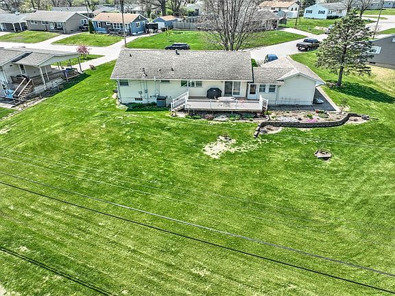 4th image of 20 Glenview Dr