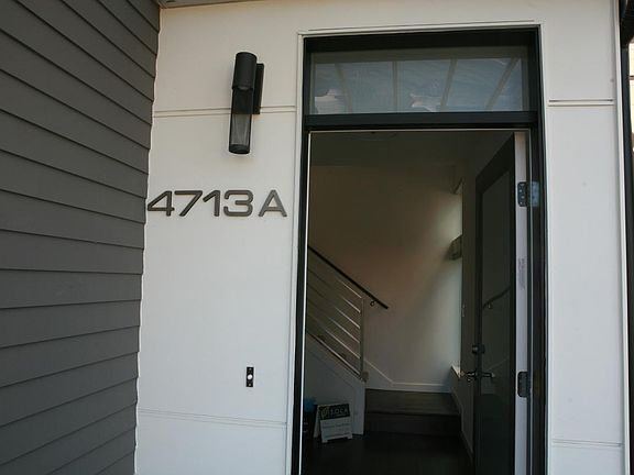 Entrance door