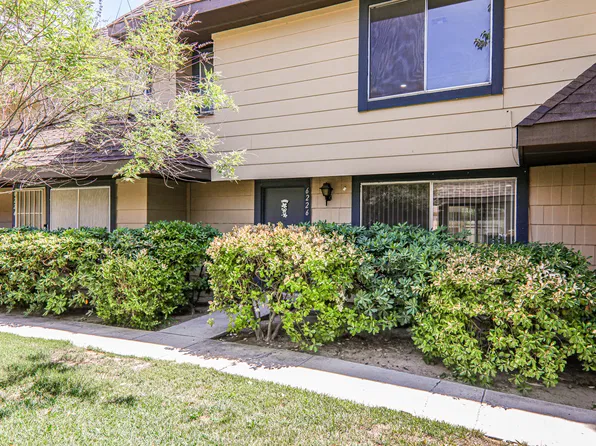 6226 Meadow View Ln, Las Vegas, NV 89103