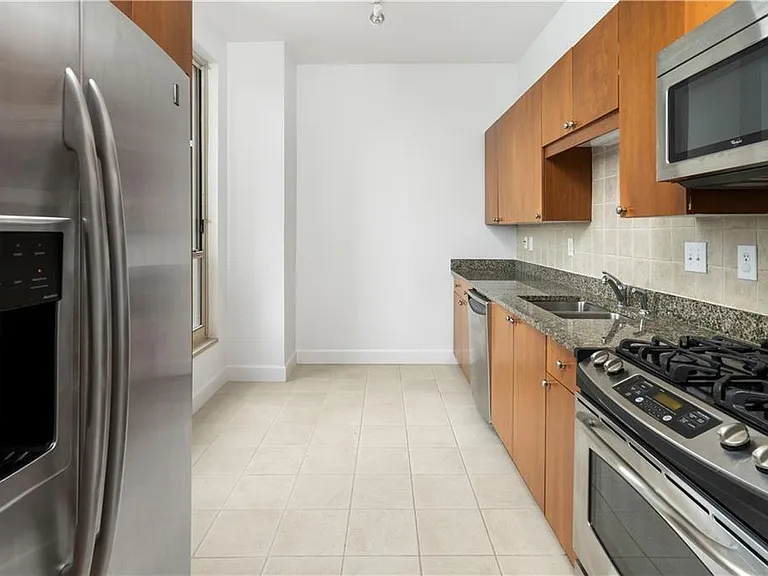2626 Peachtree Rd NW #1008 — Photo 18