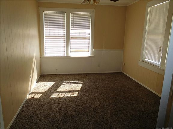 4th image of 703 E Seminole Ave