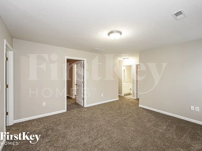 3478 Hickory Ln — Photo 5